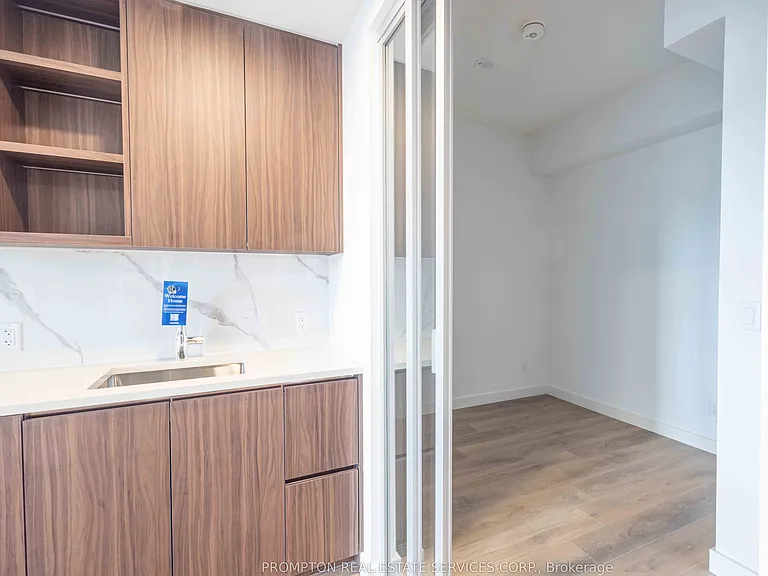 18 Esther Shiner Blvd #312 — Photo 21