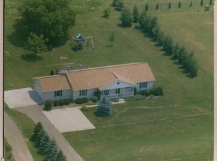 78 S Baldwin Rd, Oxford, MI 48371