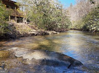 150 Donna Lee Ln, Mineral Bluff, GA 30559