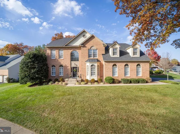 6618 Rock Crystal Dr, Clifton, VA 20124