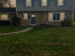 5232 Strathmore Dr, Mechanicsburg, PA 17050