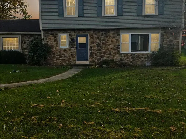 5232 Strathmore Dr, Mechanicsburg, PA 17050
