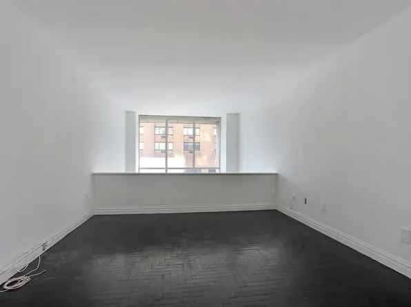 170 East 87th Street E8D image 6 of 7