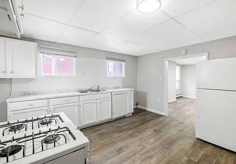 1534 5th Ave #1 — Photo 6