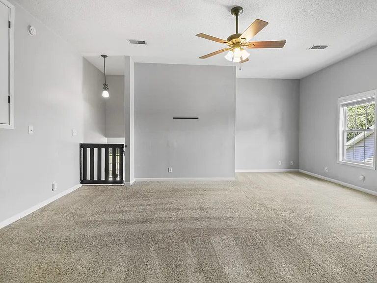1644 Cedar Springs Cir — Photo 10