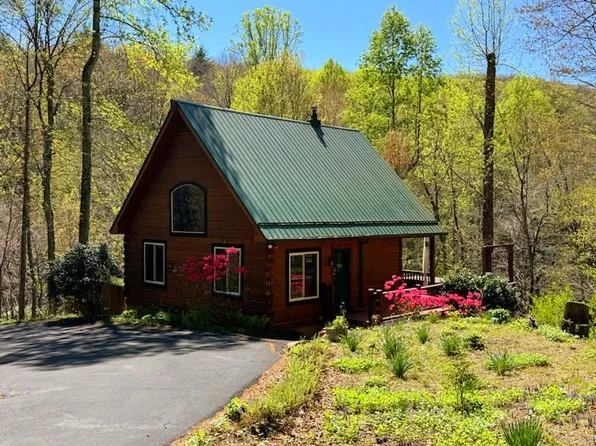 1778 Cascade Trl, Fancy Gap, VA 24328