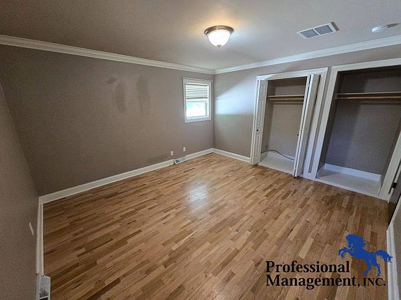 5th image of 2406 Brentwood Ln