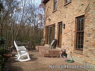 3rd image of 9435 Whitegate Ln