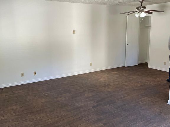3rd image of 2577 Yardarm Ave