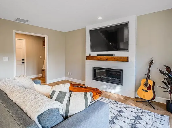 1490 15th St, West Linn, OR 97068