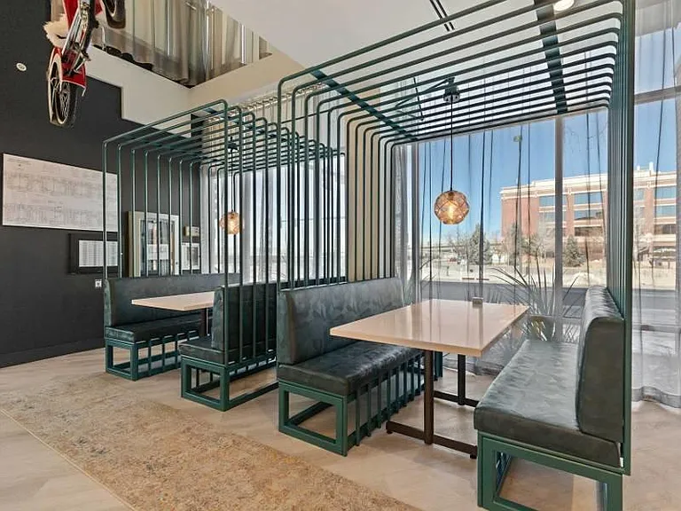 SB1K Apartments — Photo 16
