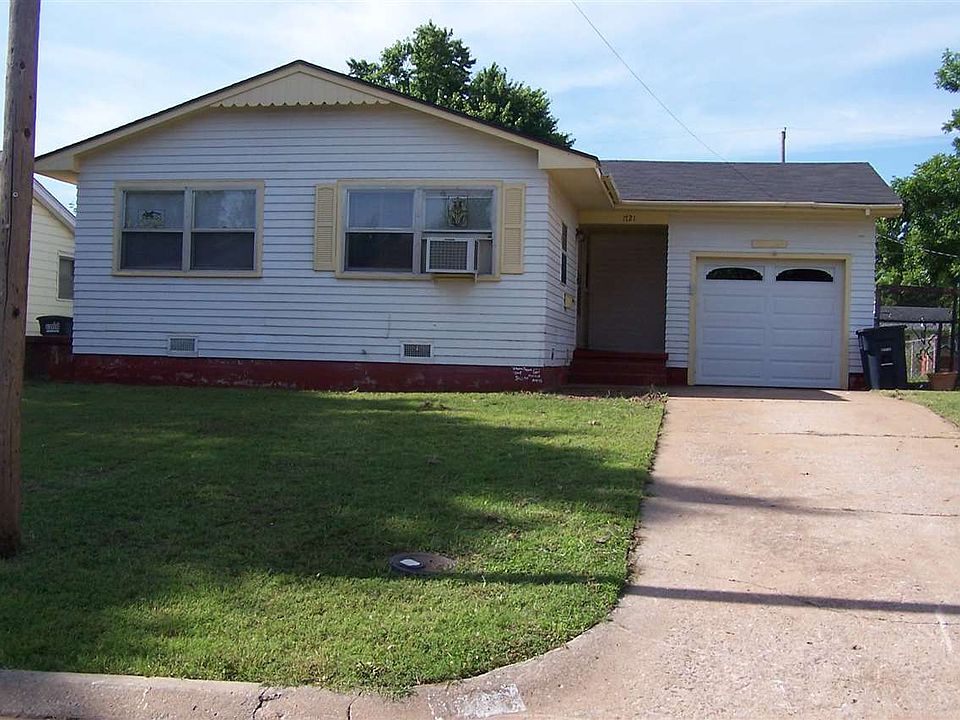 1st image of 1721 E Ash Ave