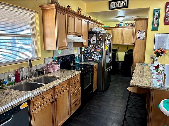 4th image of 1405 Redstone Dr