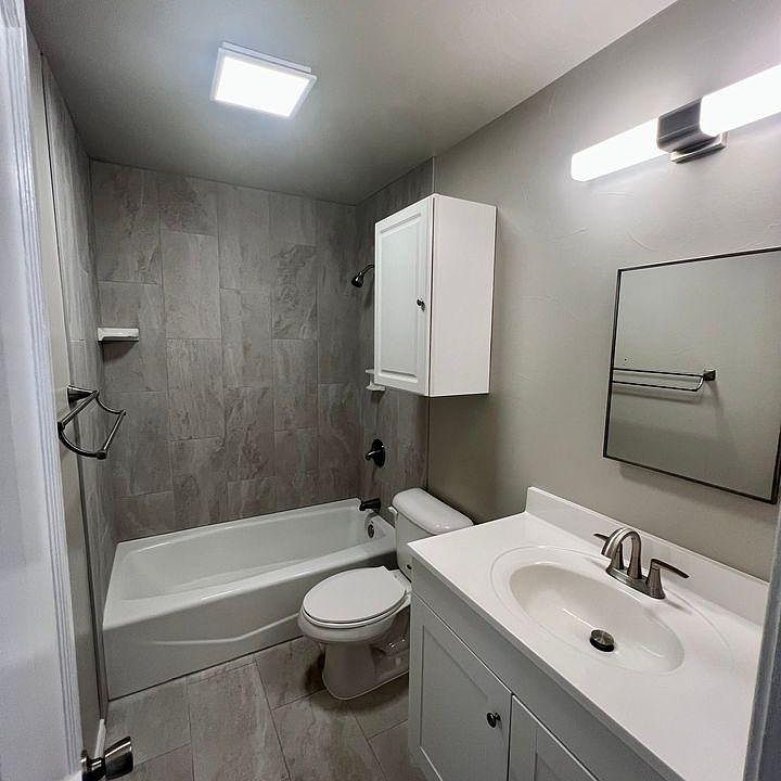 1st image of 5621 Watters Pl