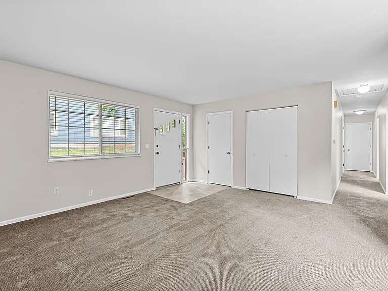 5261 Meade St — Photo 5