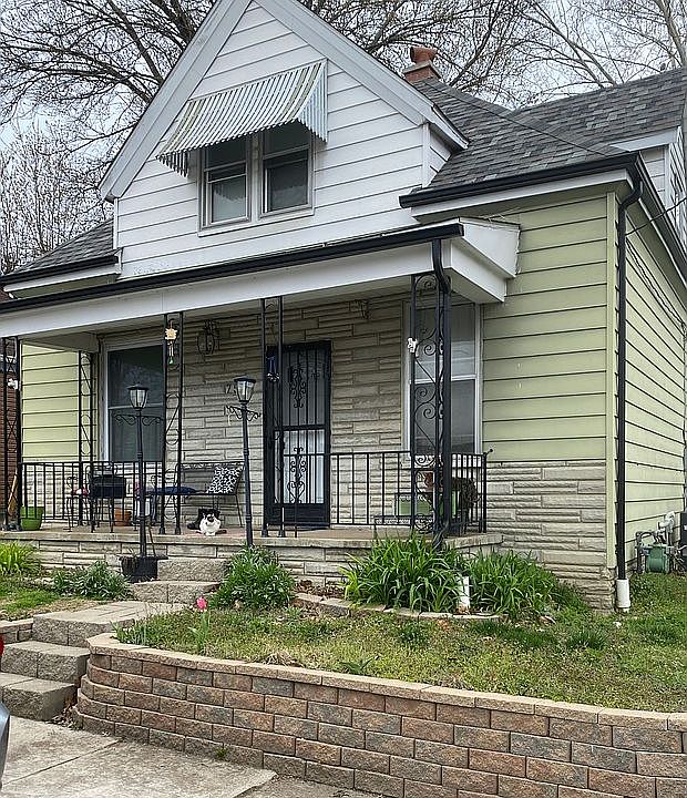 1st image of 753 Regina Ave
