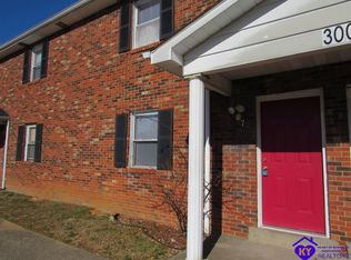 300 Berkley Ct, Radcliff, KY 40160