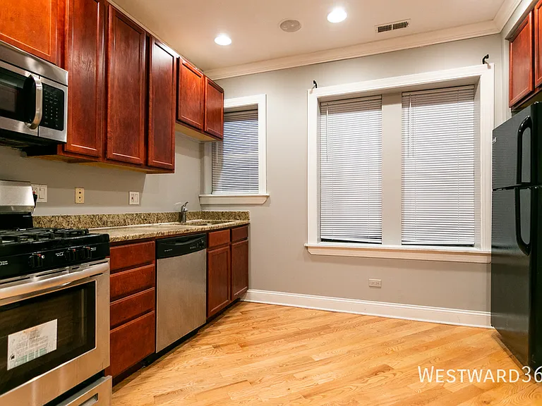 6508 N Seeley Ave #3 — Photo 2