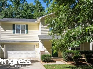 8843 Twisted Pine Dr, Charlotte, NC 28269