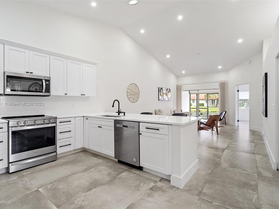 1st image of 6004 NW 91st Way
