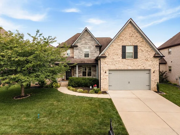8007 June Apple Ln, Spring Hill, TN 37174
