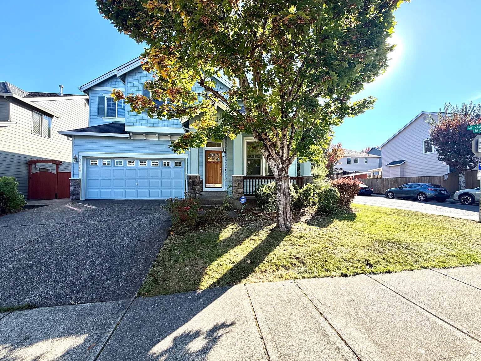 21594 SW Susan Ln — Photo 2