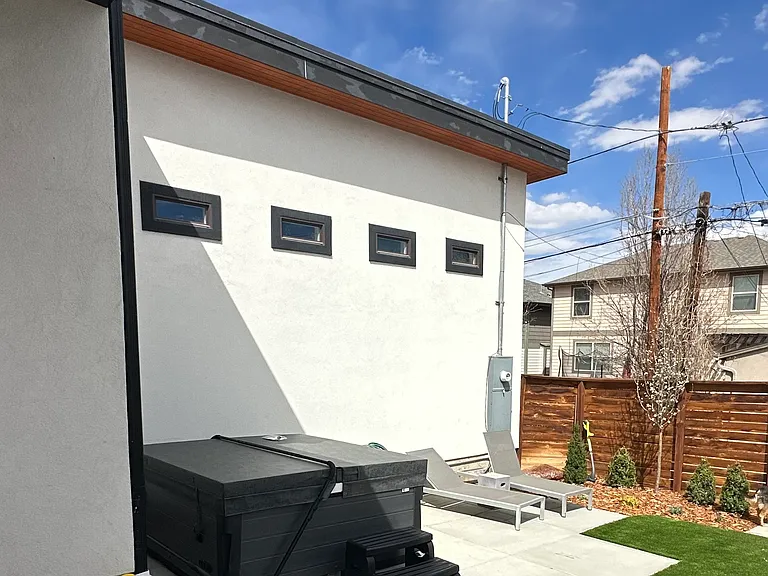 326 S Jasmine St — Photo 36