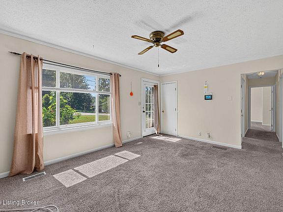 4th image of 6705 Robin Rd