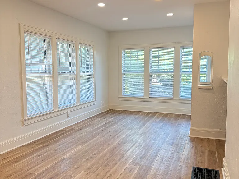 Living area/front entry