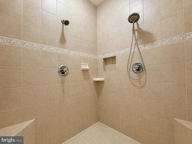 2328 Forest Ridge Ter #6 — Photo 25