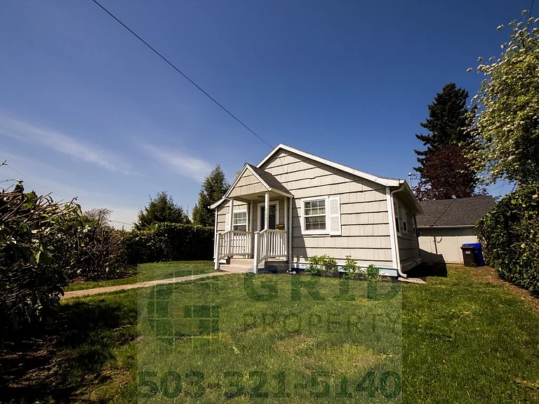7537 SE 51st Ave — Photo 12