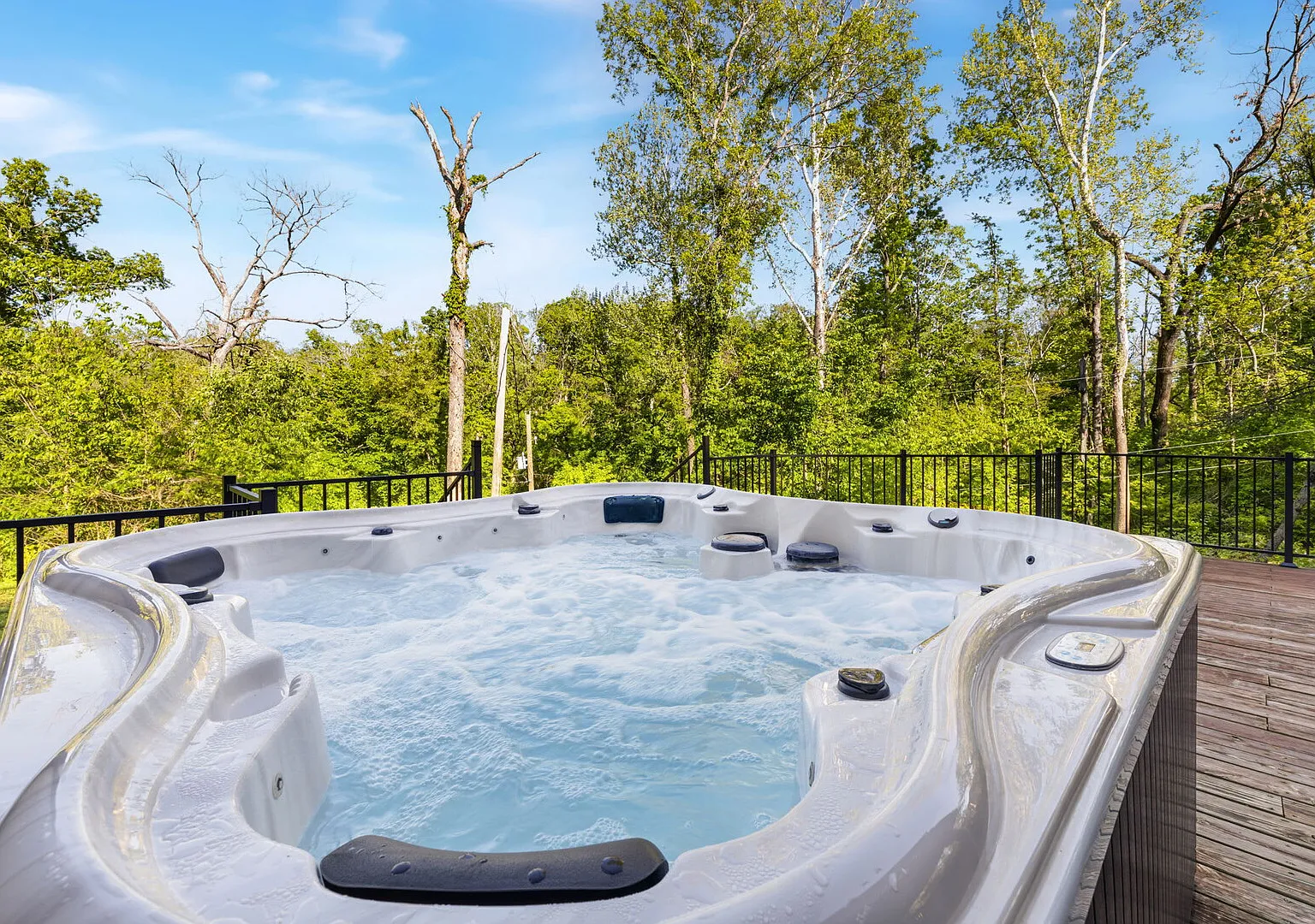 Tristan Trail House-ON MTB Trail-Hot Tub-Gameroom — Photo 2
