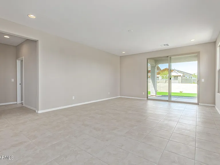 8804 W Marshall Ave — Photo 7