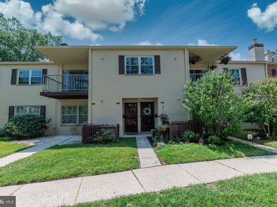 322 Old Forge Xing #322, Devon, PA, 19333