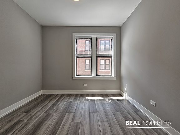 5th image of 3933-43 N Janssen Ave #E3