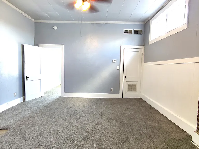 5-7 Nine N Main St #2 — Photo 3