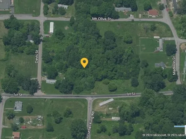 Monroe St, Colp, IL 62921