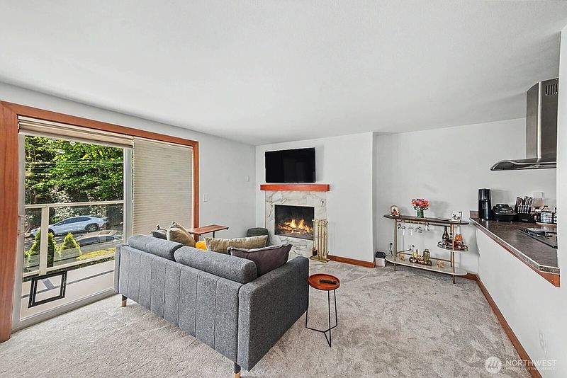 4th image of 1730 Taylor Avenue N #302