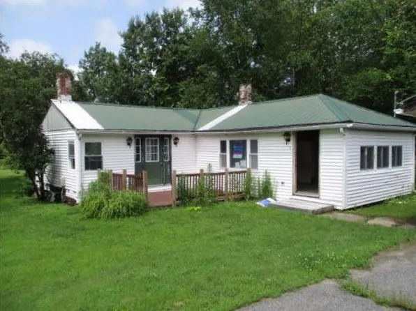 2 Journeys End Lane, Windsor, ME 04363