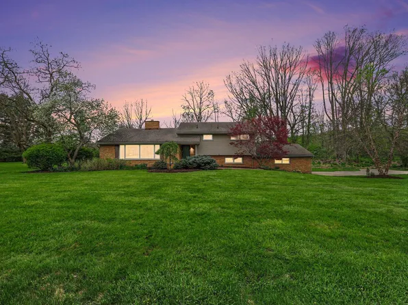 6595 Napier Rd, Plymouth, MI 48170