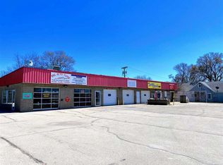 704 S Marquette Rd, Prairie Du Chien, WI 53821