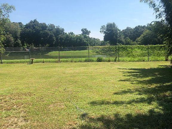 4th image of 2825 Roseglen Way