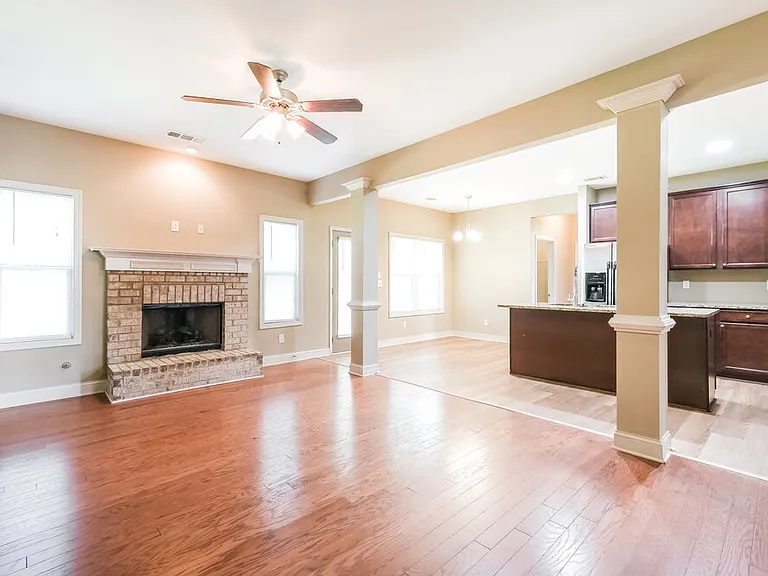 4150 Hamilton Cove Ct — Photo 6