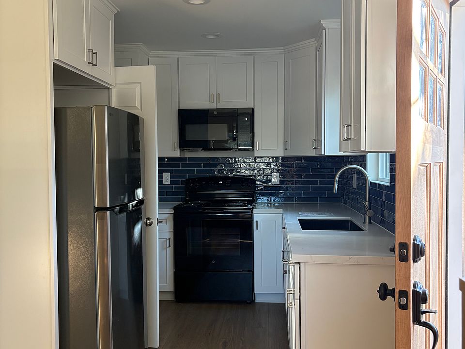 1st image of 432 Westpoint Dr