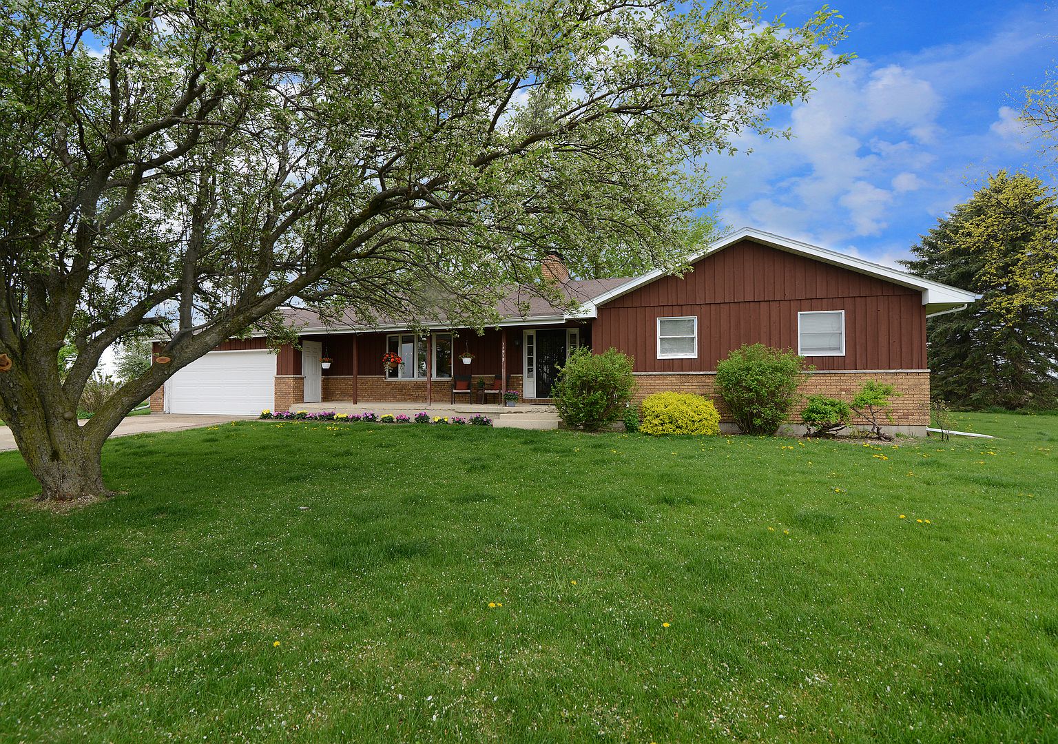 11515 Lilja Rd, Harvard, IL 60033 | Zillow