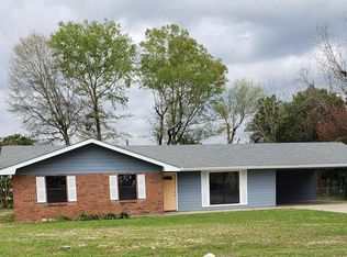 101 Maple St, Poplarville, MS 39470
