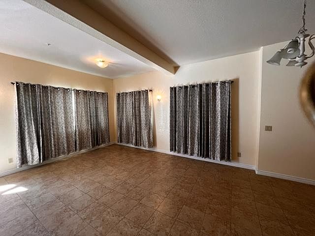 2nd image of 2571 Yucca Rd