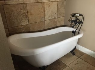2196 Sterling Ave, Sanger, CA 93657