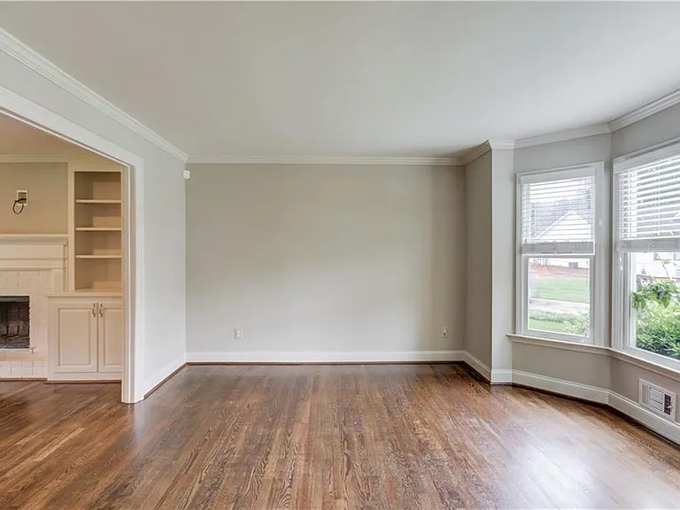 153 Lantern Ridge Ct — Photo 8