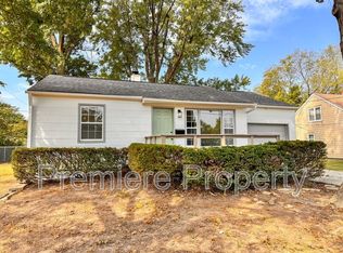 6320 Willow Ave, Raytown, MO 64133